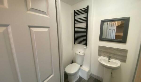 Nottingham,  NG7 United Kingdom