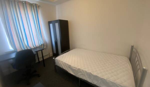 Bulwer Road, Nottingham,  NG7 3HL United Kingdom